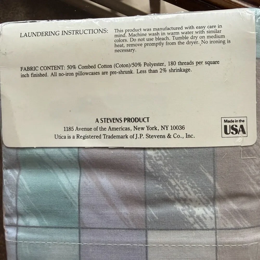 VINTAGE STEVENS UTICA TWO STANDARD PILLOWCASES FUSION MULTI NO IRON 20